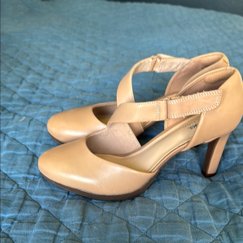Clarks Tan Patent Leather Heels with Diagonal Strap